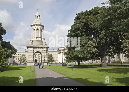 L'Irlande, Dublin, Trinity college, cour intérieure, le Campanile, en 1853, Banque D'Images