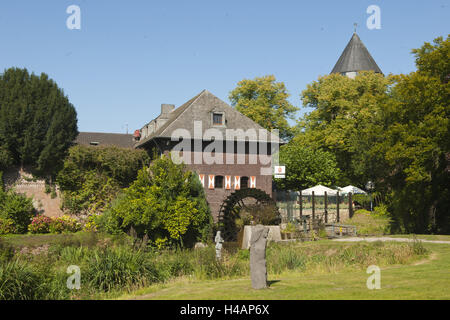 L'Allemagne, en Rhénanie du Nord-Westphalie, cercle de Viersen, Brüggen, moulin et château, Banque D'Images