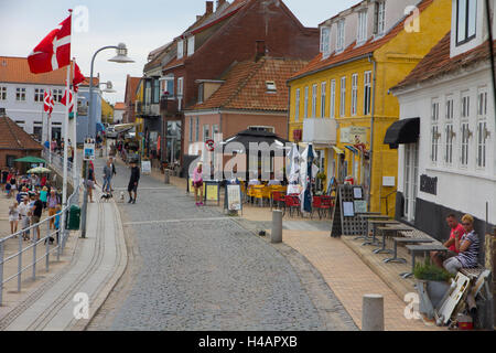 Une île danoise dans la mer Baltique, Bornholm est une destination populaire pour les Européens du nord. Vu ici est Svaneka ville Banque D'Images