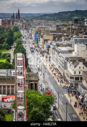 Vue panoramique sur le centre d'Edinburgh en Ecosse sur un jour nuageux Banque D'Images