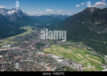 Sommet G7 2015 sur château Elmau, Garmisch-Partenkirchen, camp de protestation, vue aérienne, Bavière, Allemagne Banque D'Images