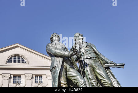 Allemagne, Thuringe, Weimar, Goethe et Schiller monument, Nationaltheater (théâtre national), détail, Banque D'Images