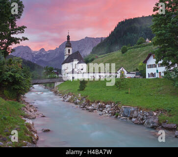 Église de Ramsau, la société Ache, rider les montagnes de pierre, Berchtesgadener Land, Bavière, Allemagne Banque D'Images