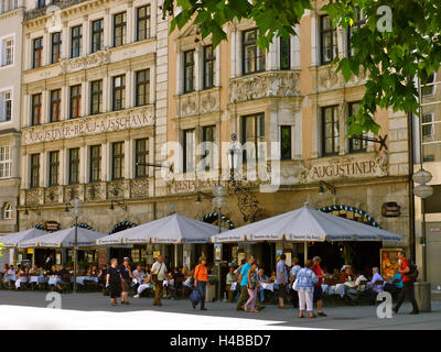 Allemagne, Munich, restaurant à la Neuhauser Straße Banque D'Images