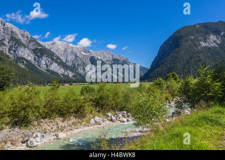 Région de randonnée Leutasch in Tirol, Trout Brook, Ache des montagnes de Wetterstein, Tyrol, Autriche Banque D'Images