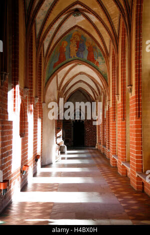 La Pologne, la Poméranie, Malborski, Malbork, château de Malbork, haut château, cloître Banque D'Images