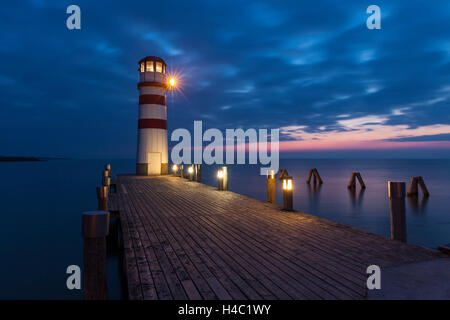 Phare à Podersdorf au lac, le lac de Neusiedl, Burgenland, Autriche, Europe Banque D'Images