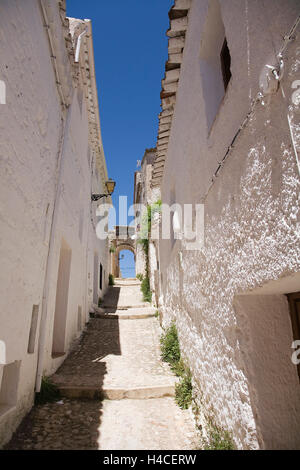 Dans la rue, Sierra de Segura de la province de Jaén, Andalousie, Espagne Banque D'Images