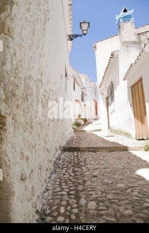 Dans la rue, Sierra de Segura de la province de Jaén, Andalousie, Espagne Banque D'Images