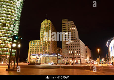 Allemagne, Berlin, Potsdamer Platz, Beisheim Center, nuit Banque D'Images