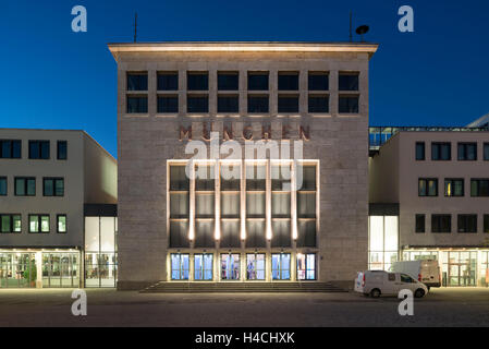 Munich, Bavière, Allemagne, Eventlocation 'Wappenhalle essestadt' dans la zone 'MRiem', l'ancien hall d'entrée de l'aéroport de Munich Riem, architecte Ernst Sagebiel Banque D'Images