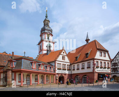 Allemagne, Hesse, brook er de l'ancien hôtel de ville, sur la droite de la construction principale 1545 centre de tourisme d'aujourd'hui, au milieu de la construction objectif 1594 avec l'objectif de renaissance et gable, derrière la tour, église du village lui Ev 1750, Brook Er réside dans le geo-nature re Banque D'Images