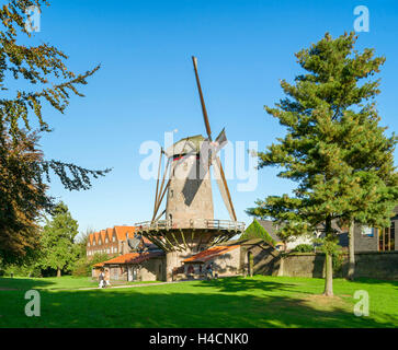 L'Allemagne, en Rhénanie du Nord-Westphalie, Xanten, Kriemhildmühle, ville dans le nord de l'usine historique de remblai, moulin, moulin de l'ours, la tour était également d'une tour militaire et une partie de la ville médiévale, l'enrichissement Banque D'Images