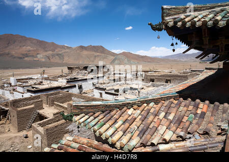 Vue d'ensemble depuis le sommet du monastère de Shalu. Tibet. Chine. Banque D'Images