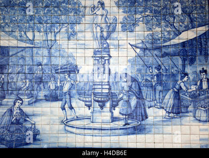 Île de Madère, Funchal, azulejos, carreaux peints dans le marché couvert mercado dos Lavradores Banque D'Images