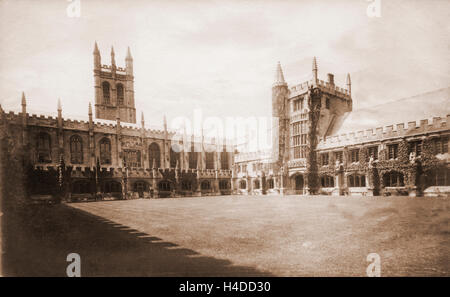 Le cloître du Magdalen College, Oxford, vers 1880 Banque D'Images