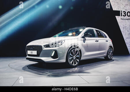 Paris, France - 29 septembre 2016 : présentation de l'Automobile de Paris à la Porte de Versailles Banque D'Images