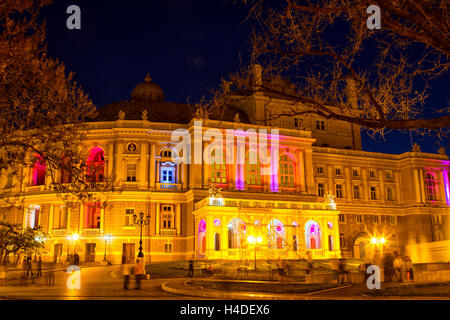 Théâtre de ballet et d'Opéra d'Odessa dans la nuit. L'Ukraine Banque D'Images