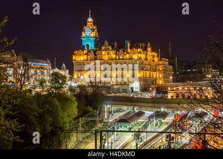 La gare de Waverley à Édimbourg, Écosse Banque D'Images