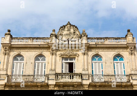 L'école élémentaire Angela Landa, façade restaurée, Plaza Vieja, colonial restauré restauré et palais de ville dans le centre de La Havane, La Havane, La Havane, Cuba, la République de Cuba, les Antilles, les Caraïbes Banque D'Images