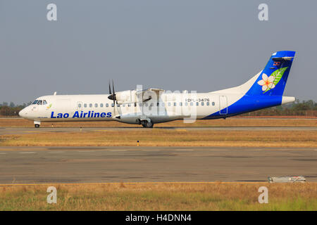 Kuala Lumpur Malaisie/Februar 10, 2015 : Atr de loa Compagnie aérienne à l'atterrissage à l'aéroport de Kuala Lumpur Banque D'Images