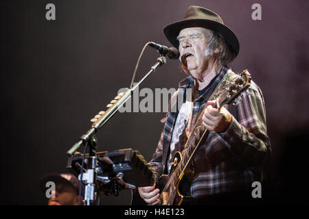 Neil Young en prestation au 2016 Beale Street Music Festival à Tom Lee Park le 29 avril 2016 à Memphis, Tennessee. Banque D'Images