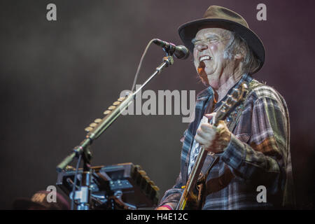 Neil Young en prestation au 2016 Beale Street Music Festival à Tom Lee Park le 29 avril 2016 à Memphis, Tennessee. Banque D'Images