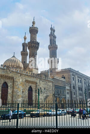 Trois minarets de la mosquée Al-Azhar sont le double-embout minaret de Qansah al-Ghuri, le minaret de Qaytbay et le Aqbaghawiyya Banque D'Images