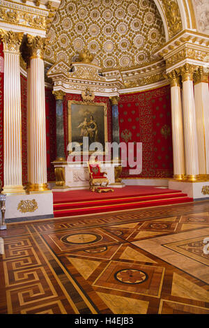 Le Memorial Hall de Pierre le Grand (également connu sous le nom de la Petite Salle du Trône) à l'Ermitage, Saint-Pétersbourg, Russie. Banque D'Images