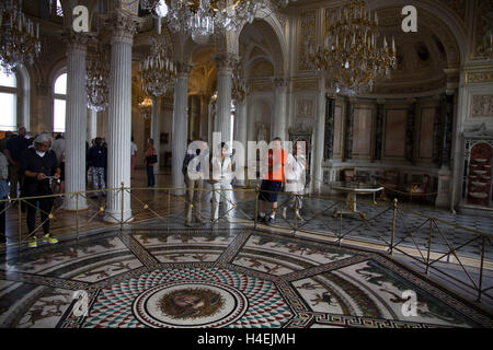 Le Musée de l'ermitage de Pavilion dispose d'un centre de loisirs d'une mosaïque d'une civilisation disparue en 1780 d'un ancien bain romain. Banque D'Images