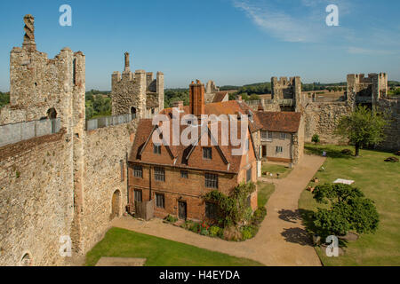 Atelier à l'intérieur de Framlingham Castle, Suffolk, Angleterre Banque D'Images