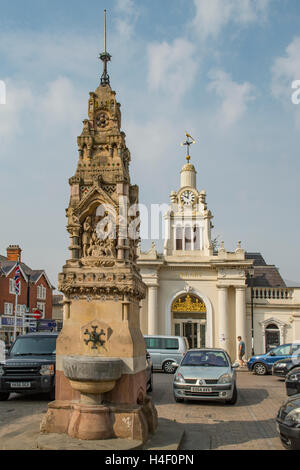 Croix du marché en place du marché, Saffron Walden, Essex, Angleterre Banque D'Images