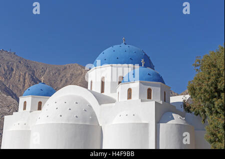 Église de Sainte Croix à Perissa de Santorin Banque D'Images