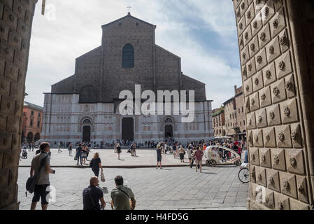 La basilique de San Petronio est l'église principale de Bologne, Émilie-Romagne, Italie du nord, Italie, Europe Banque D'Images