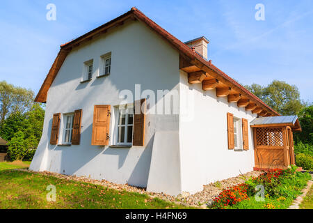 Cottage traditionnel house en zone rurale de Radziejowice village, Pologne Banque D'Images