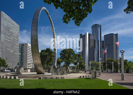 Héritage DU TRAVAIL TRANSCENDANT ARCH MONUMENT (©DAVID BARR/SERGIO DI GIUSTI 2003) HART PLAZA DOWNTOWN DETROIT MICHIGAN USA Banque D'Images
