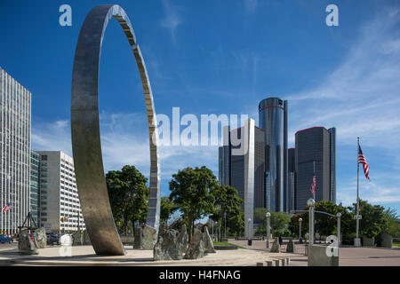 Héritage DU TRAVAIL TRANSCENDANT ARCH MONUMENT (©DAVID BARR/SERGIO DI GIUSTI 2003) HART PLAZA DOWNTOWN DETROIT MICHIGAN USA Banque D'Images