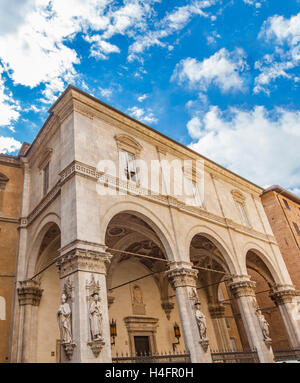 Détail de Loggia della Mercanzia de Sienne, Italie Banque D'Images