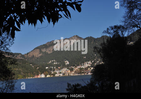 , Nainital Uttarakhand, Inde- Novembre 11, 2015 : vue panoramique de l'arrêt de bus de Nainital, Tallital, Nainital Uttarakhand, Inde Banque D'Images