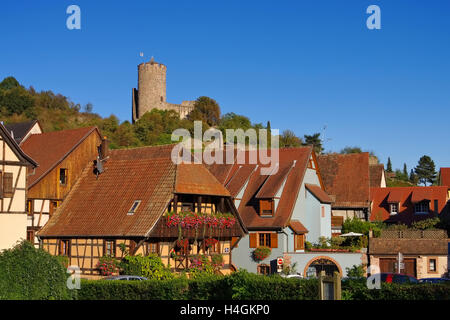 Stadtansicht Kaysersberg im Elsass, Frankreich - paysage urbain Kaysersberg, Alsace en France Banque D'Images