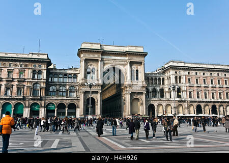Galerie Vittorio Emanuele II, 1865, l'architecte Giuseppe Mengoni, Piazza del Duomo, Milan, Lombardie, Italie, Europe Banque D'Images