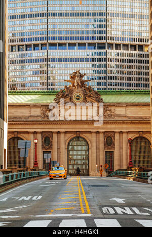 Grand Central Terminal viaduc et ancienne entrée à New York Banque D'Images