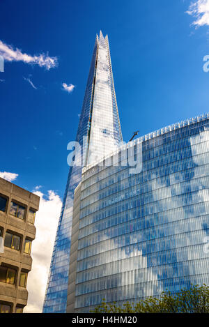 Vue sur le Shard, le plus haut gratte-ciel de Londres Banque D'Images