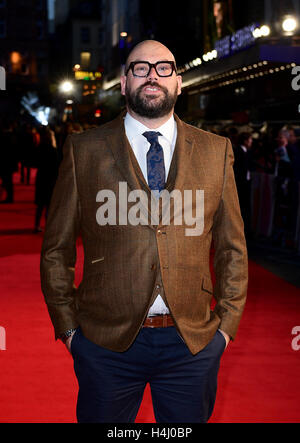 Tom Davis participant à la 60e soirée de clôture London Film Festival de projection de gala feu libre à Odéon Leicester Square, Londres. ASSOCIATION DE PRESSE Photo. Photo Date : Dimanche 16 Octobre, 2016. Crédit photo doit se lire : Ian West/PA Wire. Banque D'Images