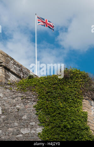 Union Jack drapeau sur la citadelle de Plymouth, Devon Banque D'Images