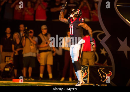 Houston, Texas, USA. 16 Oct, 2016. Le receveur des Houston Texans Jaelen Strong (11) entre dans le domaine avant d'un match de la NFL entre les Houston Texans et les Indianapolis Colts à NRG Stadium à Houston, TX sur Octobre 16, 2016. Les Texans ont remporté 26-23. Credit : Trask Smith/ZUMA/Alamy Fil Live News Banque D'Images