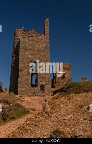 Papule Coates tin mine abandonnée dans la partie nord de Cornwall Banque D'Images