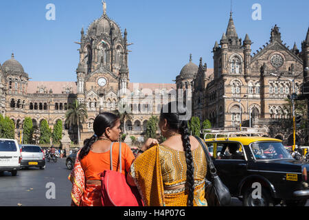 La gare Chhatrapati Shivaji, CST, alias Victoria Terminus, gare,VT,Mumbai Bombay,Maharashtra,Inde,France Asie. Banque D'Images