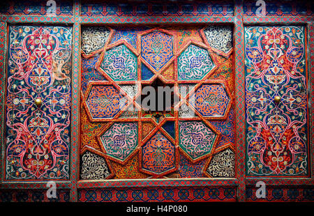 Détail du plafond d'Tash-Khovli Palace, Khiva, Ouzbékistan Banque D'Images