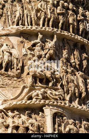 Détail de la colonne de Marc-aurèle à Rome, Italie Banque D'Images